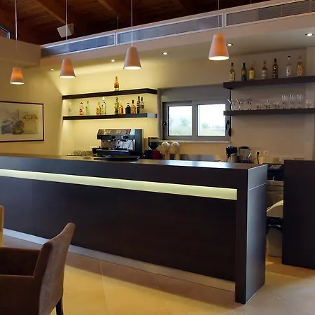 Cavos Fokidos 3* Chiliadou (Fokida)