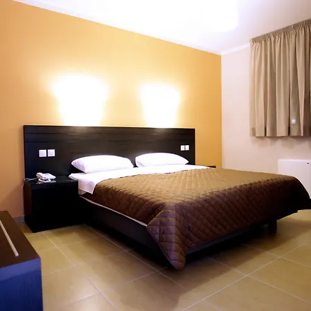 Cavos Fokidos Chiliadou (Fokida)