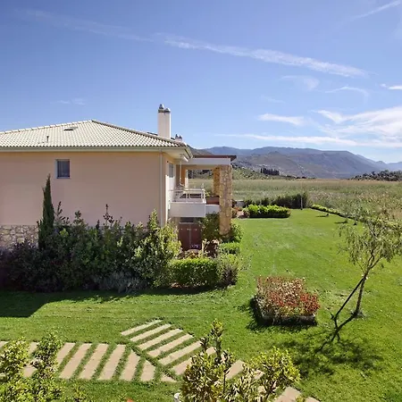 Cavos Fokidos Chiliadou (Fokida)