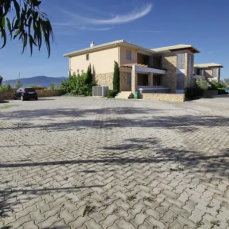 Hotel apartamentowy Cavos Fokidos 3*